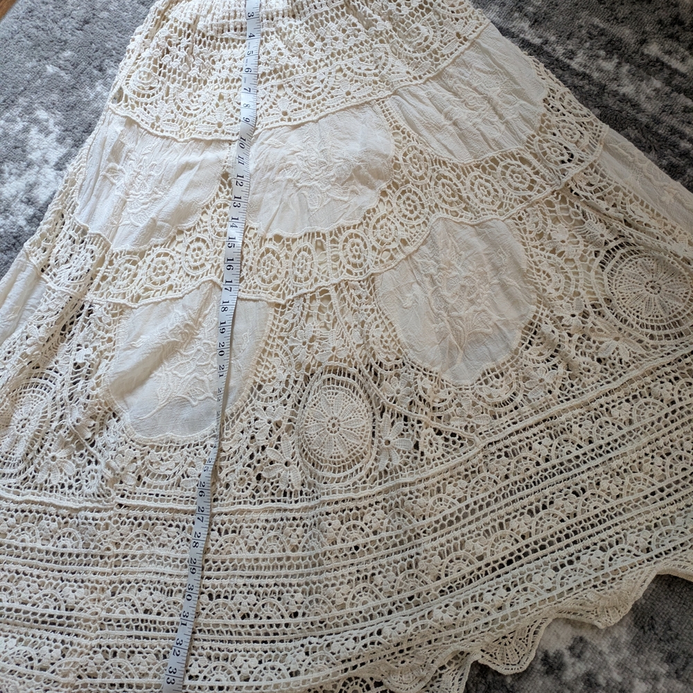 Elegant Cream Lace Skirt